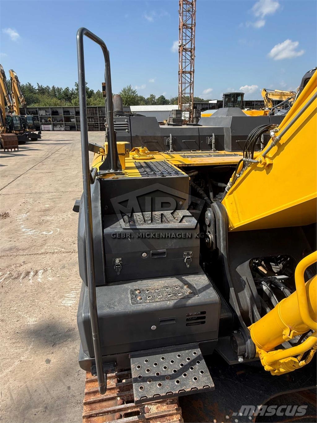 Hitachi ZX 300 LCN-6 Roomikekskavaatorid