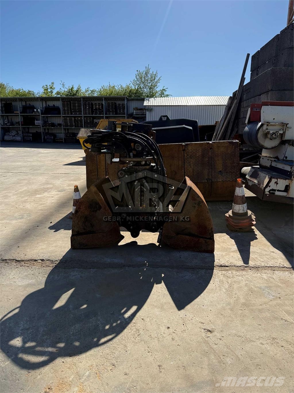 Kinshofer 600 mm/ MS10/ C18VE-S Grapples