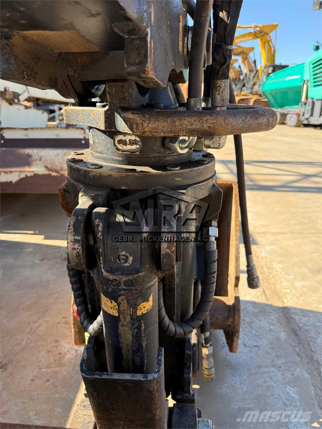 Kinshofer 600 mm/ MS10/ C18VE-S Grapples