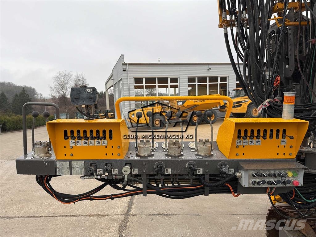 Klemm KR 806-5F ! Double-Drive ! Surface drill rigs