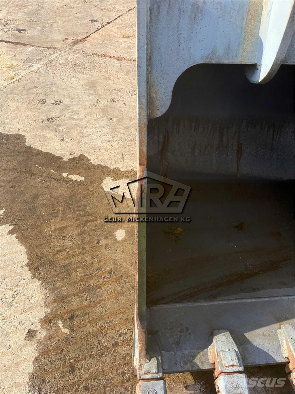 Komatsu 1.200 mm/ PC 210 Tranšėjų kasimo technika