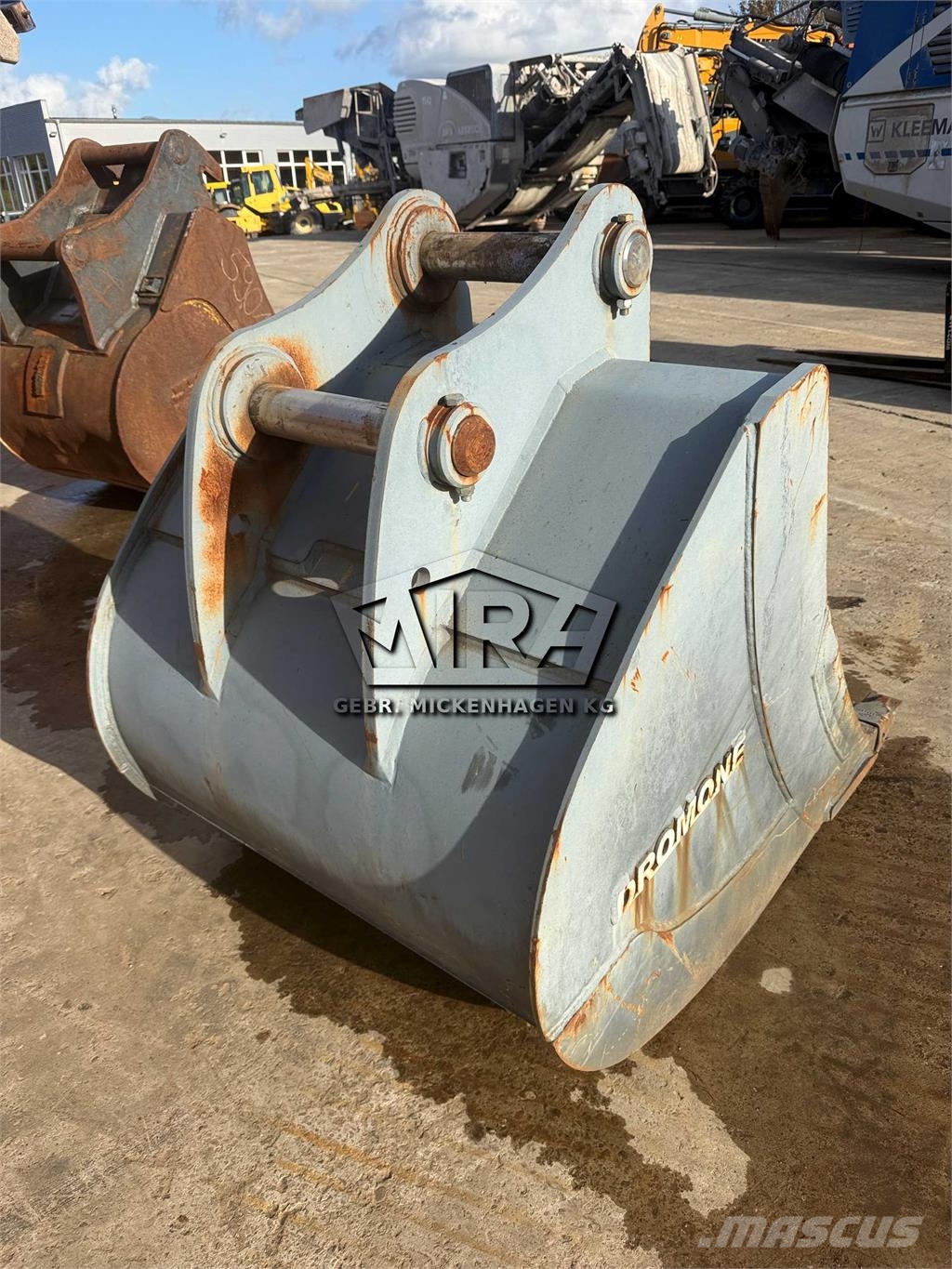 Komatsu 1.200 mm/ PC 210 Tranšėjų kasimo technika