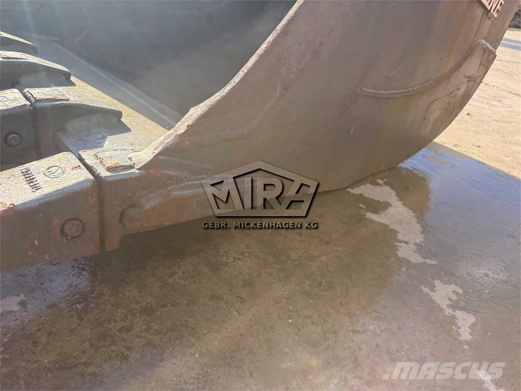 Komatsu 1.200 mm/ PC 210 Tranšėjų kasimo technika