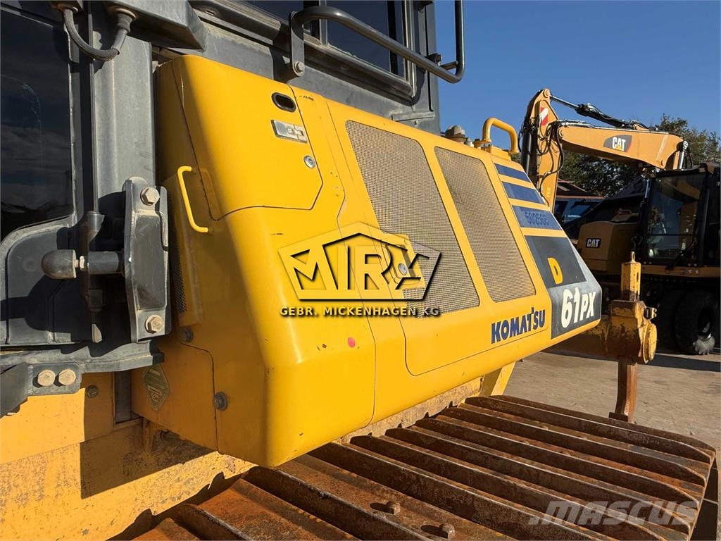 Komatsu D 61 PXi-24 + Ripper Telaketjupuskutraktorit