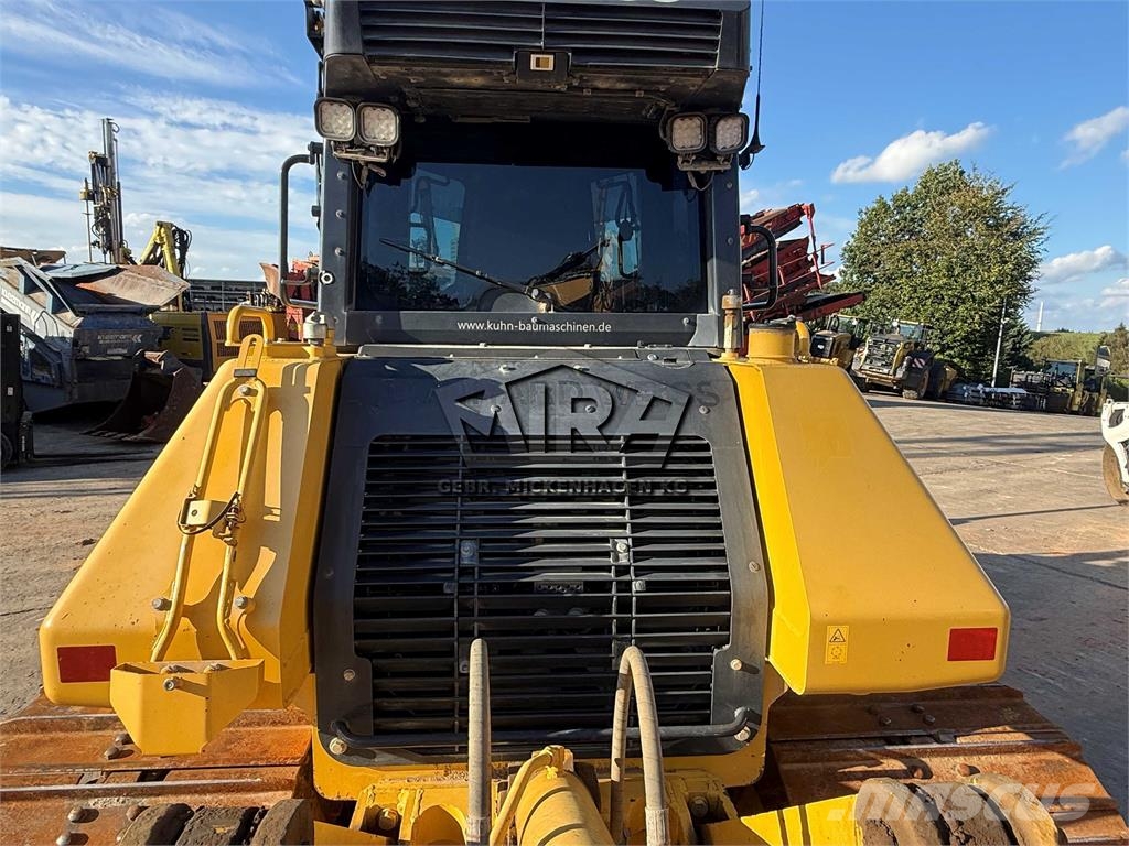 Komatsu D 61 PXi-24 + Ripper Telaketjupuskutraktorit