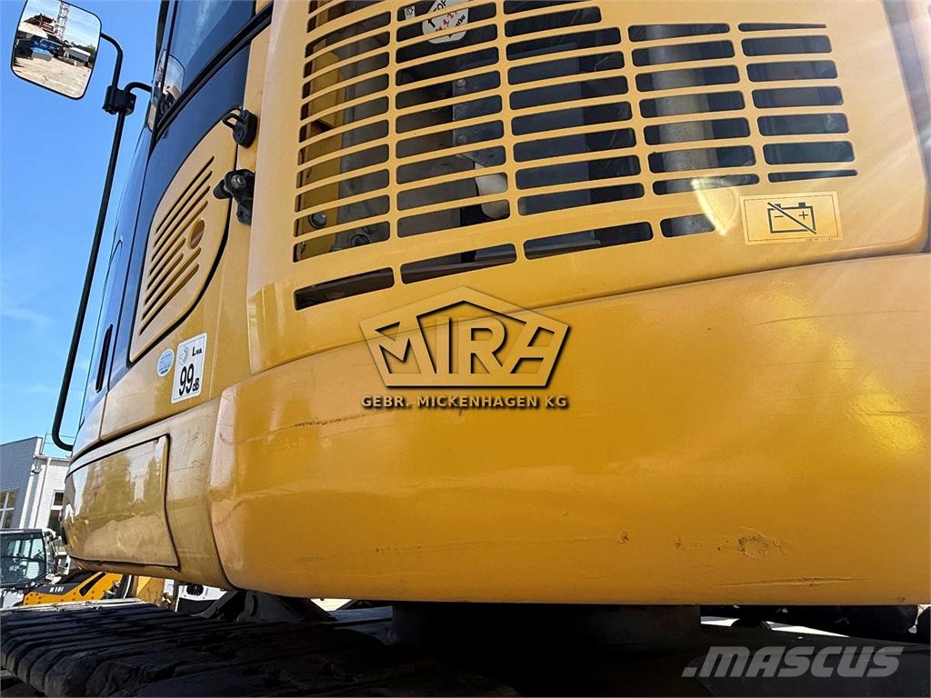 Komatsu PC 138 US - 11 Pelle sur chenilles