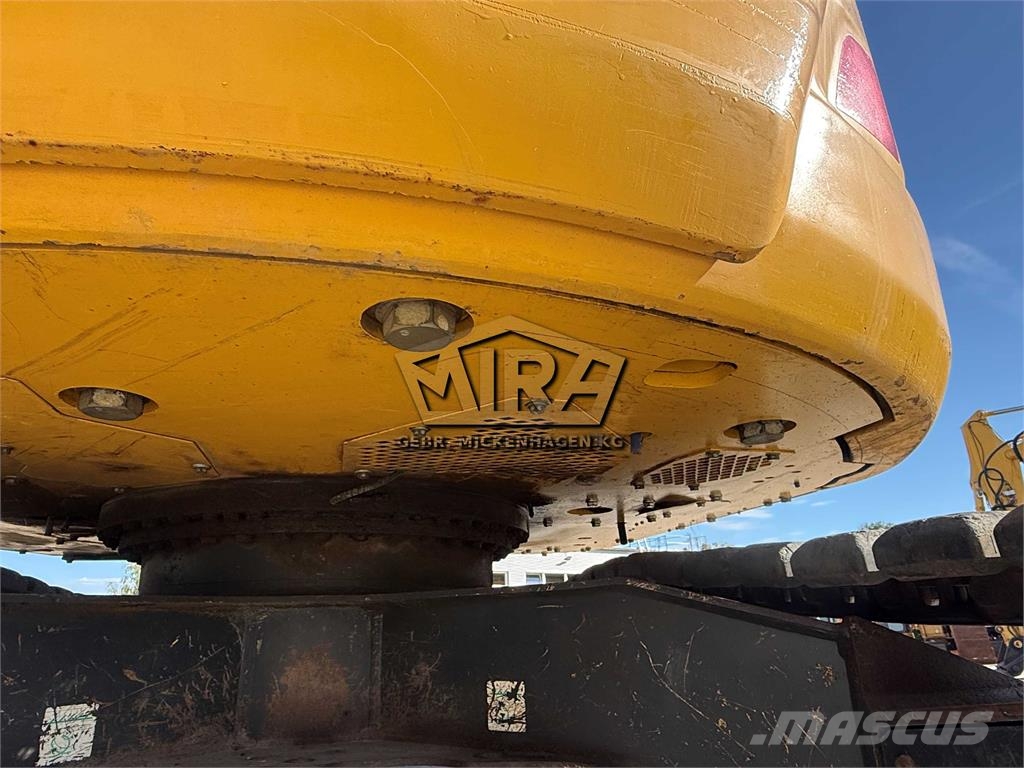 Komatsu PC 138 US - 11 Pelle sur chenilles