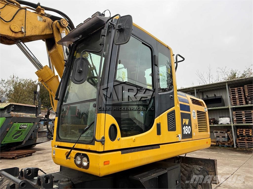 Komatsu PW 180-10 حفارات بعجل