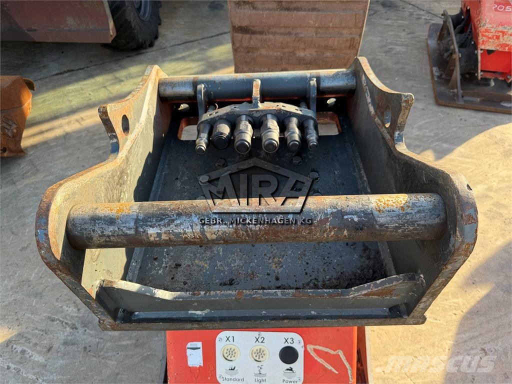 MTS Anbauverdichter V8-X2 Asfaltni finišerji