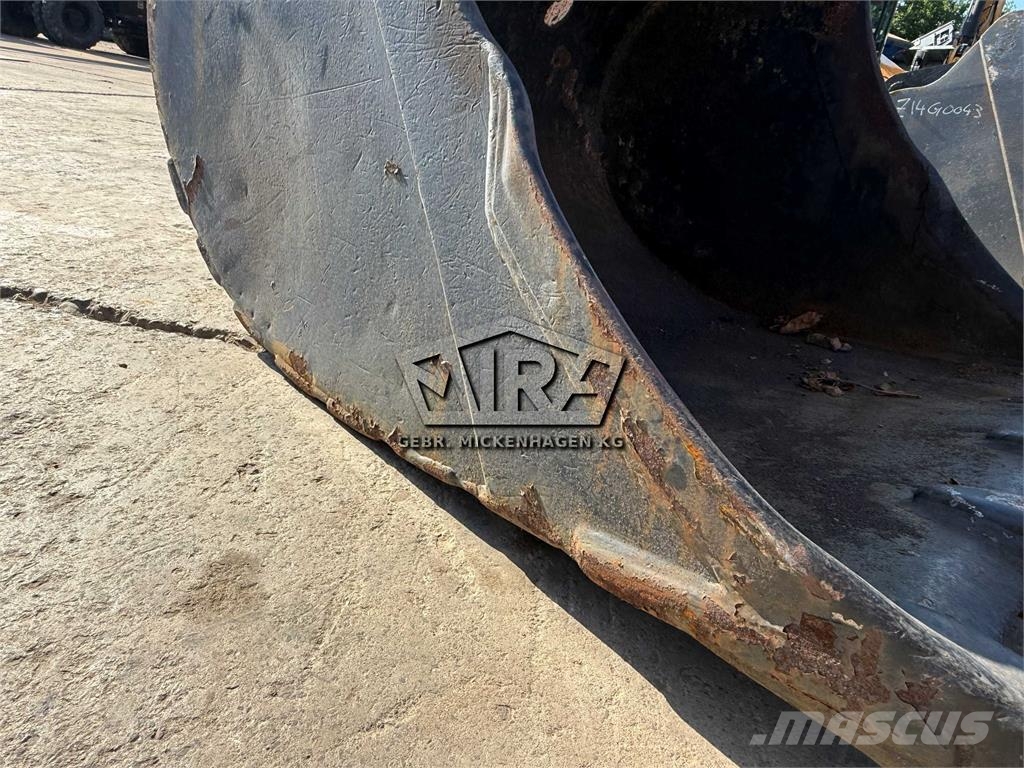  Oil Quick 1200 mm / 70-55 Backhoes