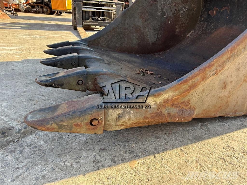 Oil Quick 1200 mm / 70-55 Backhoes