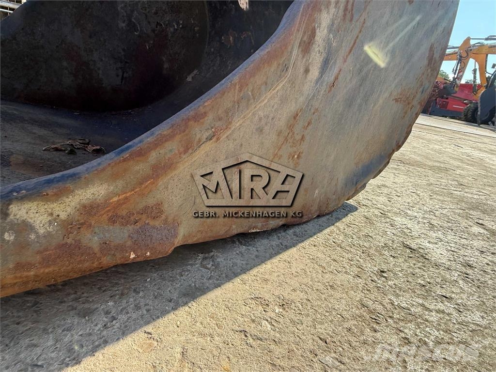  Oil Quick 1200 mm / 70-55 Backhoes