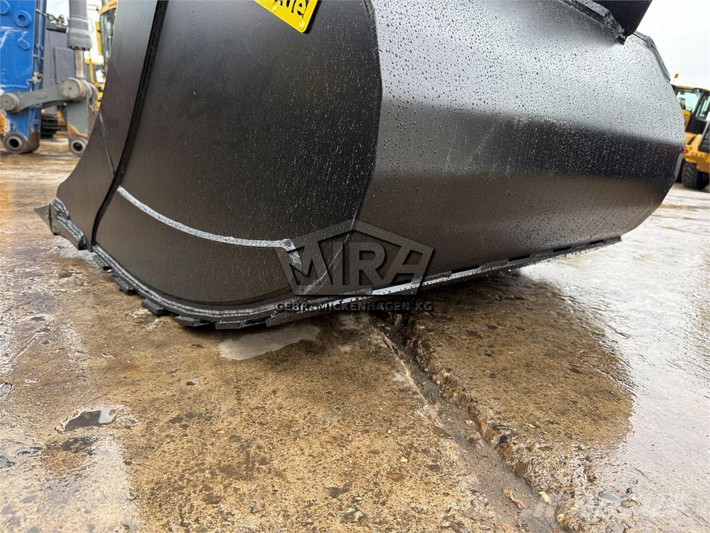 Oil Quick 1200 mm / OQ 70-55 Pelle rétro arrière