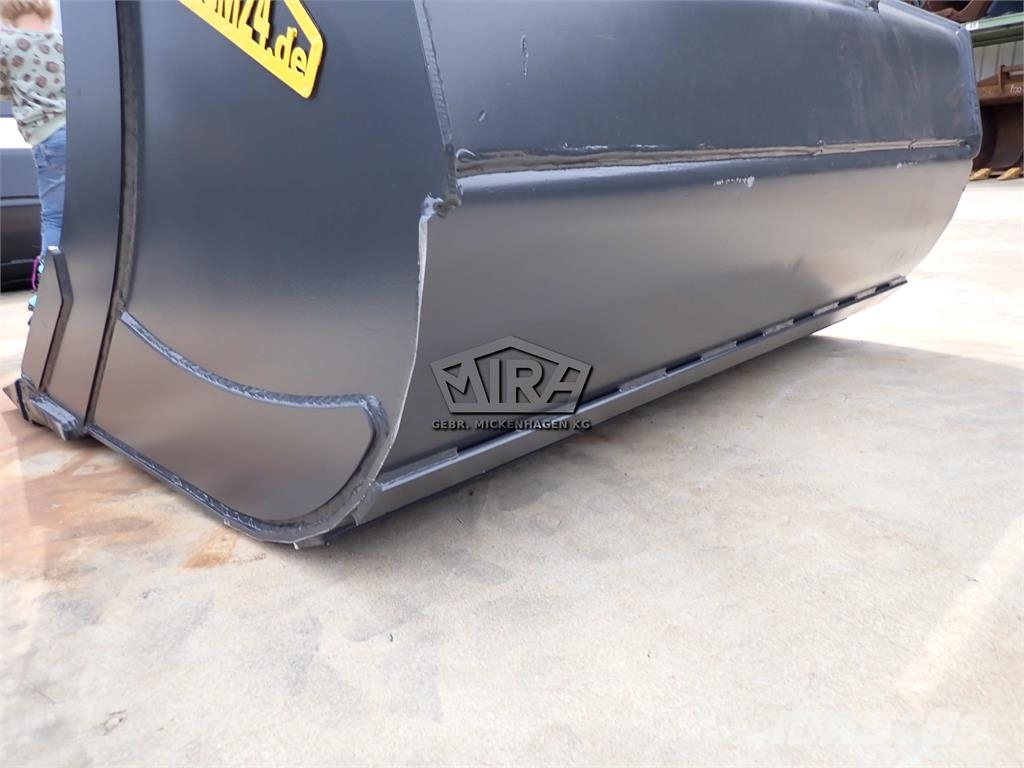 Oil Quick 1600 mm / OQ 70/55 Excavator
