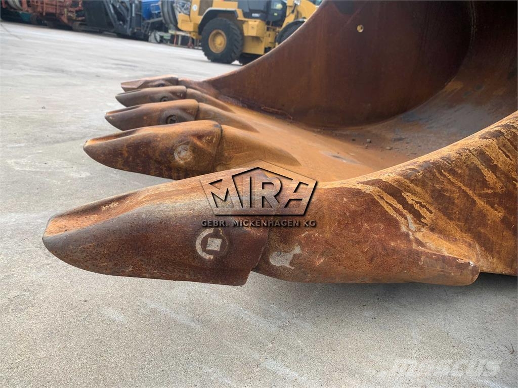 Oil Quick 1700 mm / OQ 80 Excavator