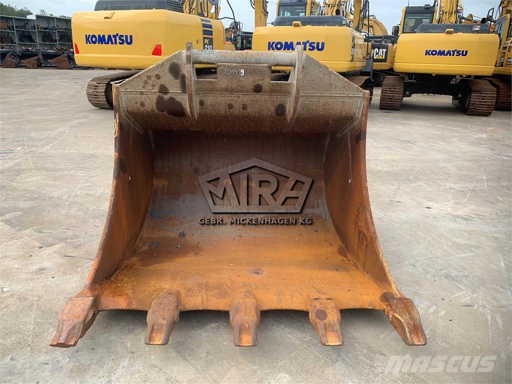 Oil Quick 1700 mm / OQ 80 Excavator
