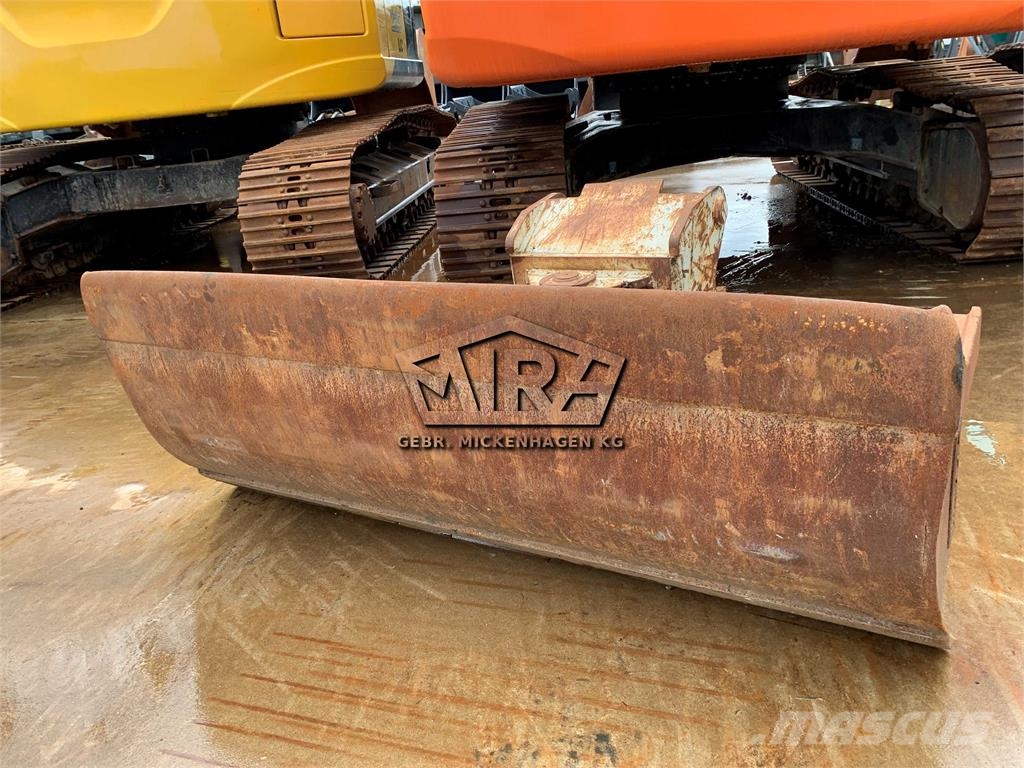 Oil Quick 1800 mm / OQ 65 Excavator