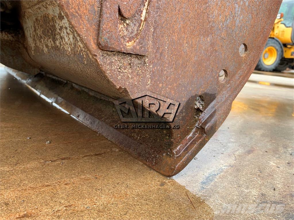 Oil Quick 1800 mm / OQ 65 Excavator