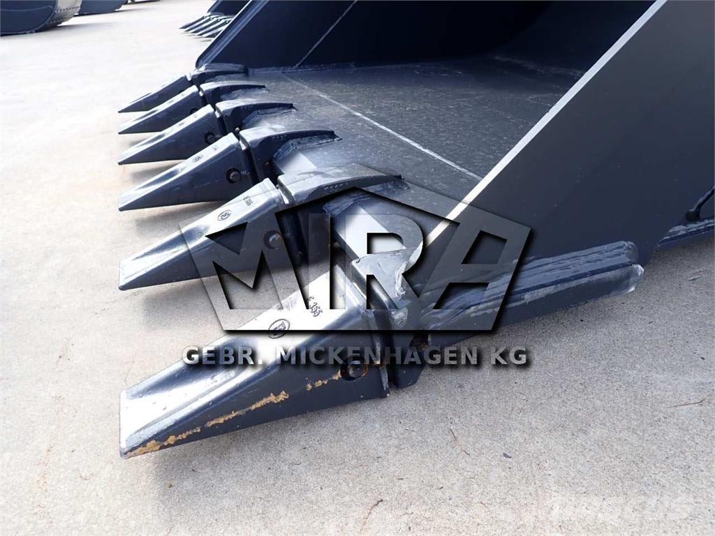 Oil Quick 1800 mm / OQ 80 Excavator
