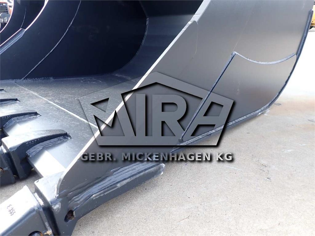 Oil Quick 1800 mm / OQ 80 Excavator