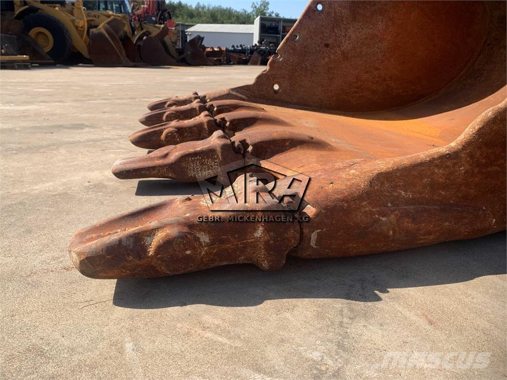 Oil Quick 1800 mm / OQ 80 Excavator