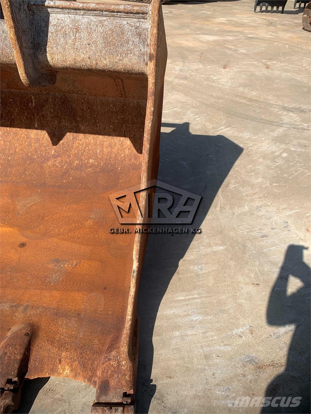 Oil Quick 1800 mm / OQ 80 Excavator