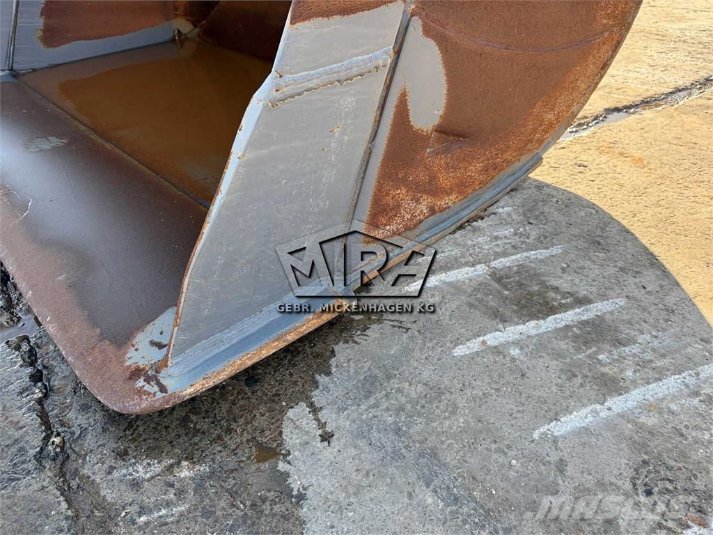 Oil Quick 2000 mm / OQ 90 Backhoes