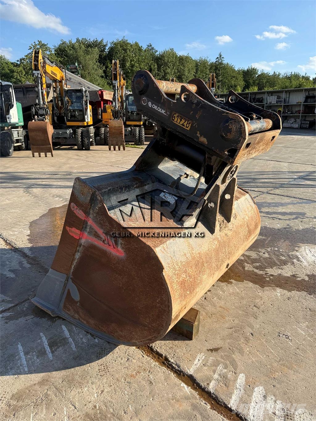 Oil Quick 2000 mm / OQ 90 Backhoes