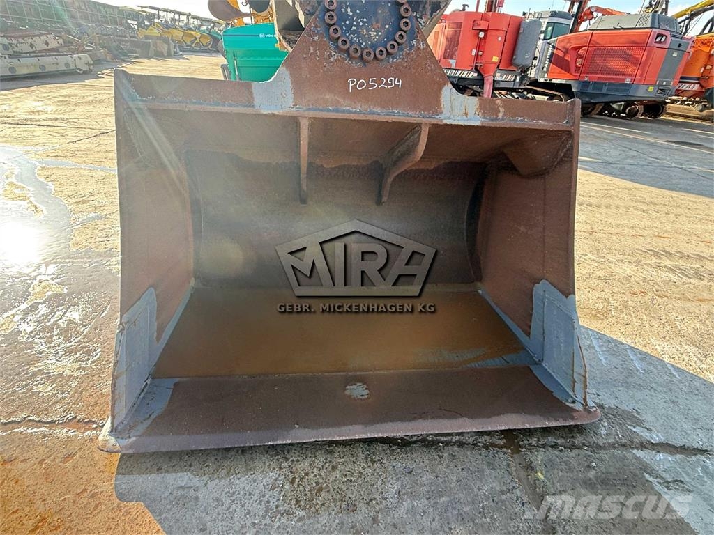 Oil Quick 2000 mm / OQ 90 Backhoes