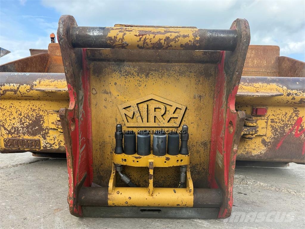 Oil Quick 2200 mm/ OQ 70-55 Tieflöffel