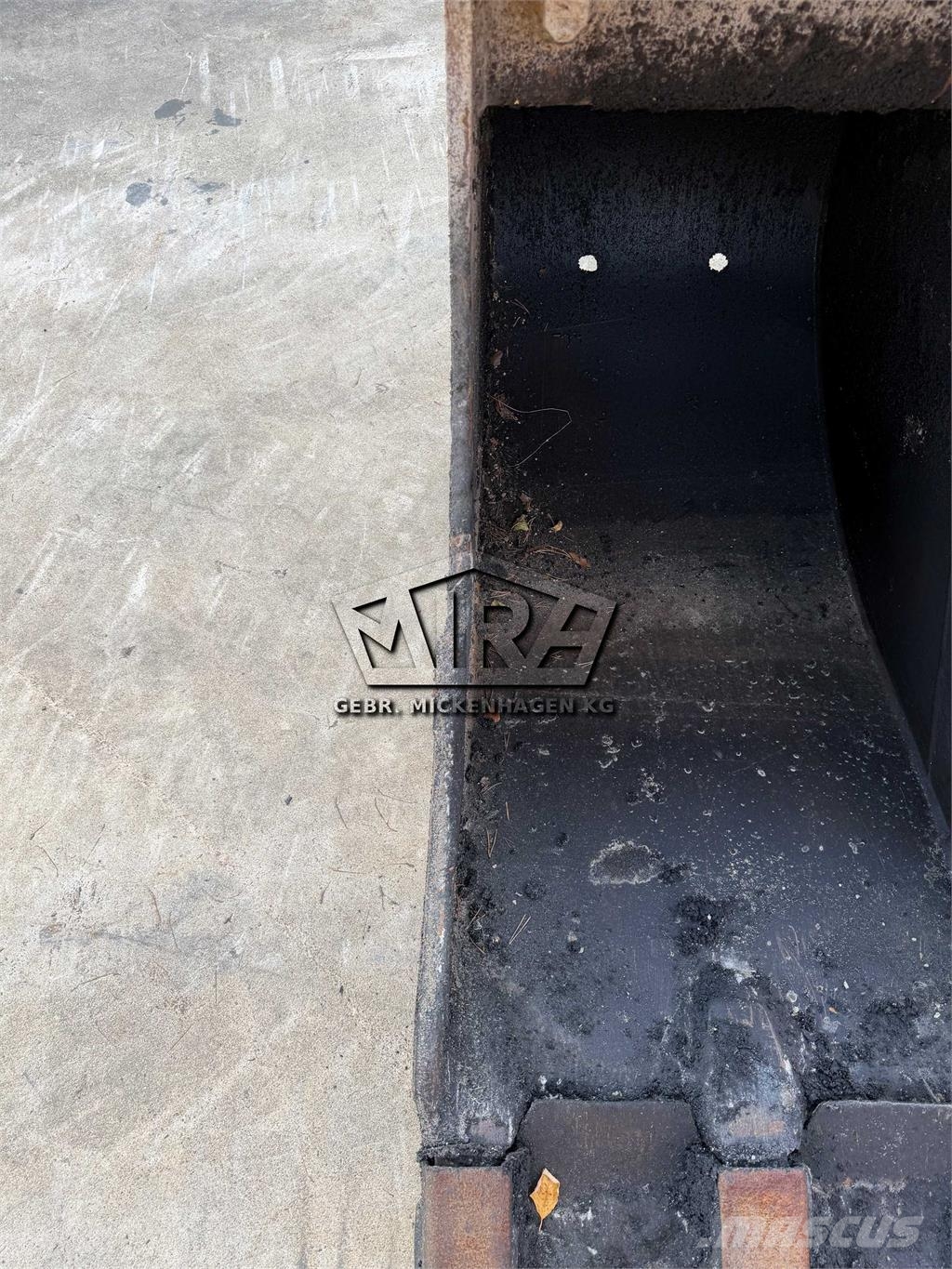  Oil Quick 700 mm/ OQ 70-55 Траншейні екскаватори