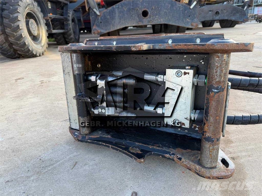 Rammer R04 P مطارق / كسارات