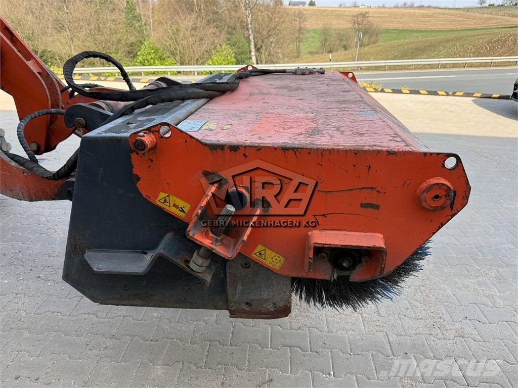 Tuchel BIG 600 - 180 Lakaisuautot