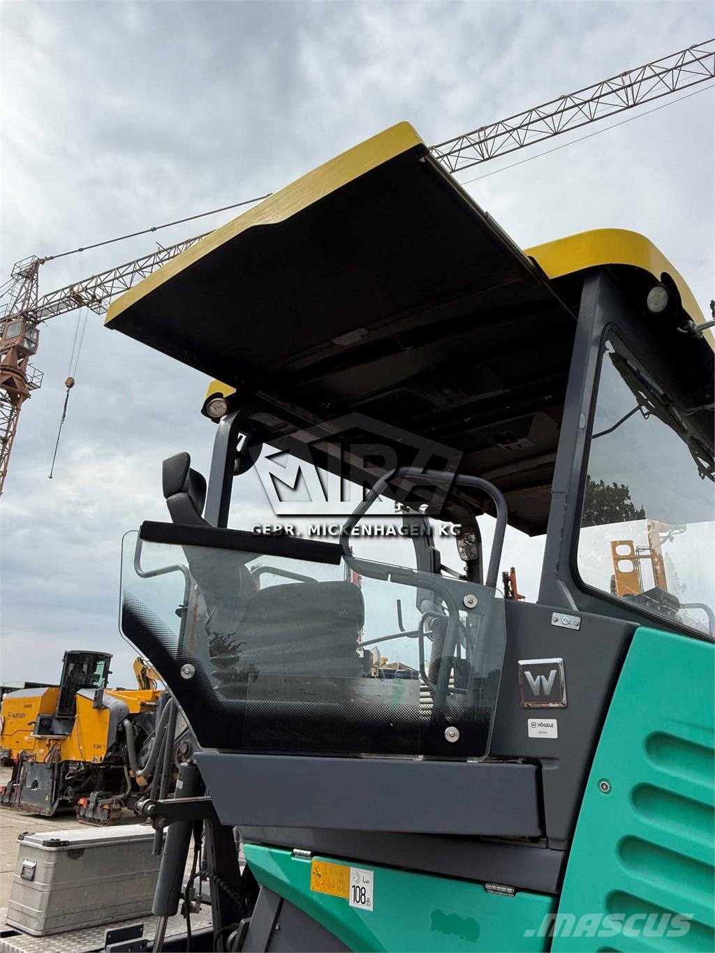 Vögele Super 1900-3i - AB600 -> 9,5m Машини за асфалт