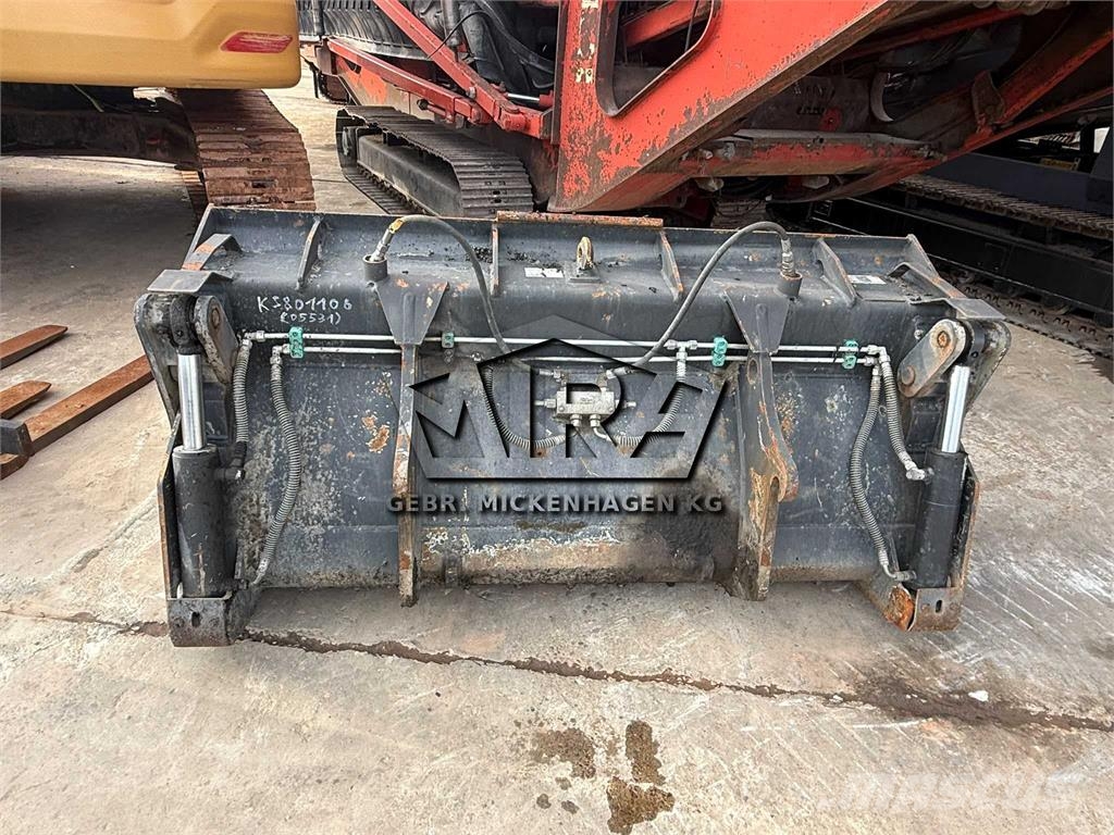 Volvo 2.060 mm/ L30-35 / CAT 908 Schaufeln