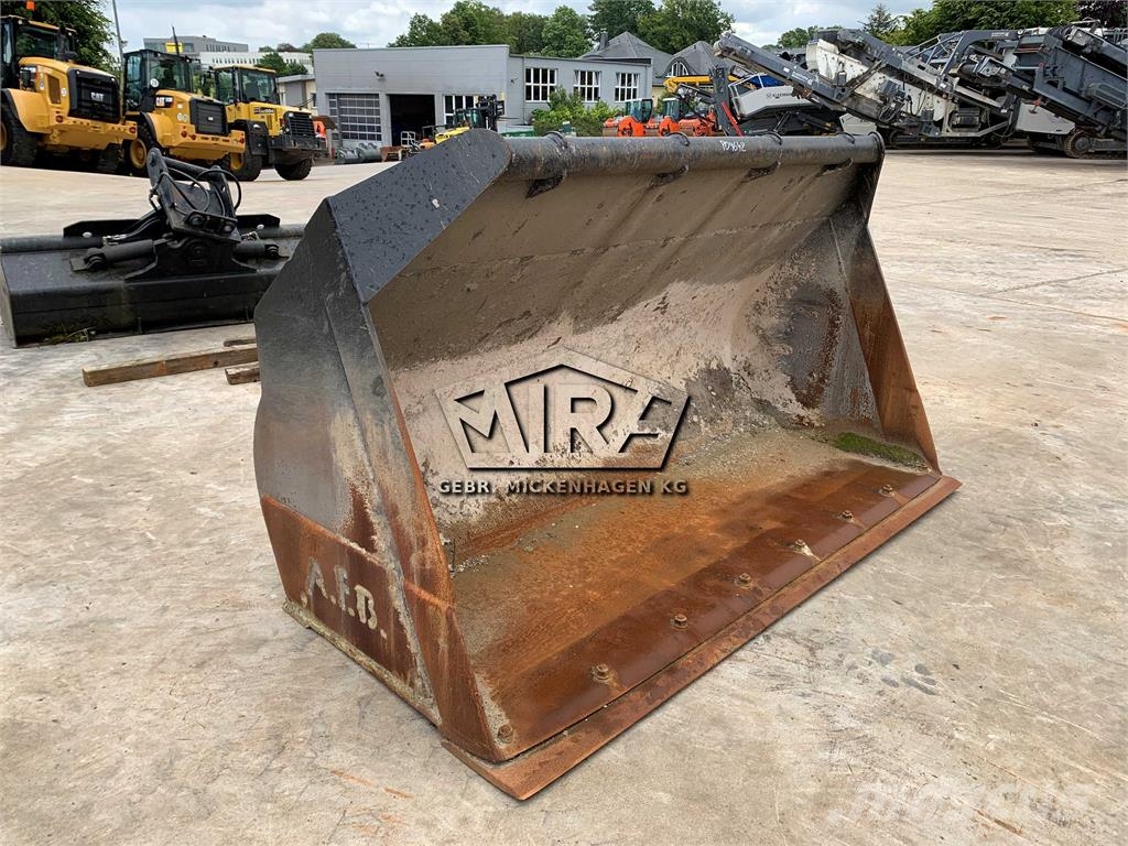 Volvo 2700 mm / SW Volvo L60-L90 Cucharones