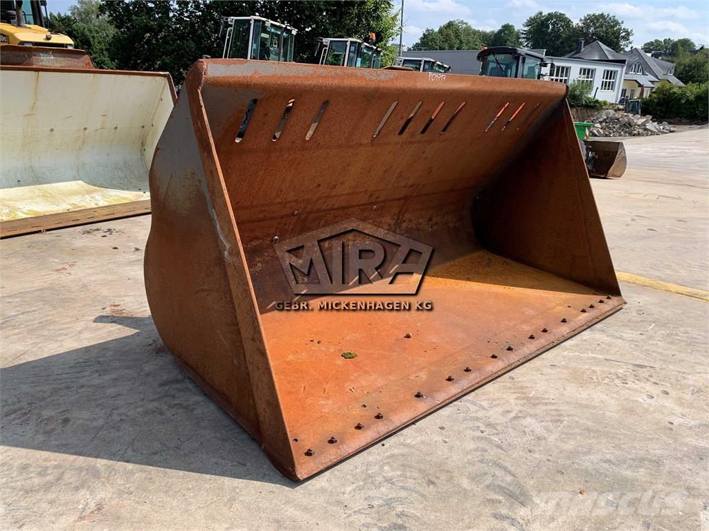 Volvo 3000 mm / SW Volvo L90 - L120 Buckets