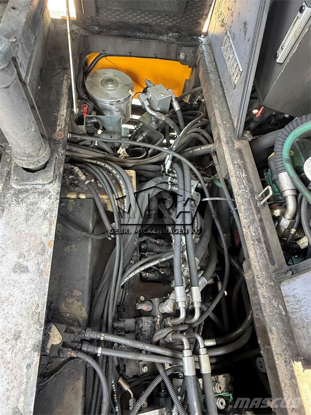 Volvo ABG P 7820 D ! 8,5m ! Asfalttikoneet