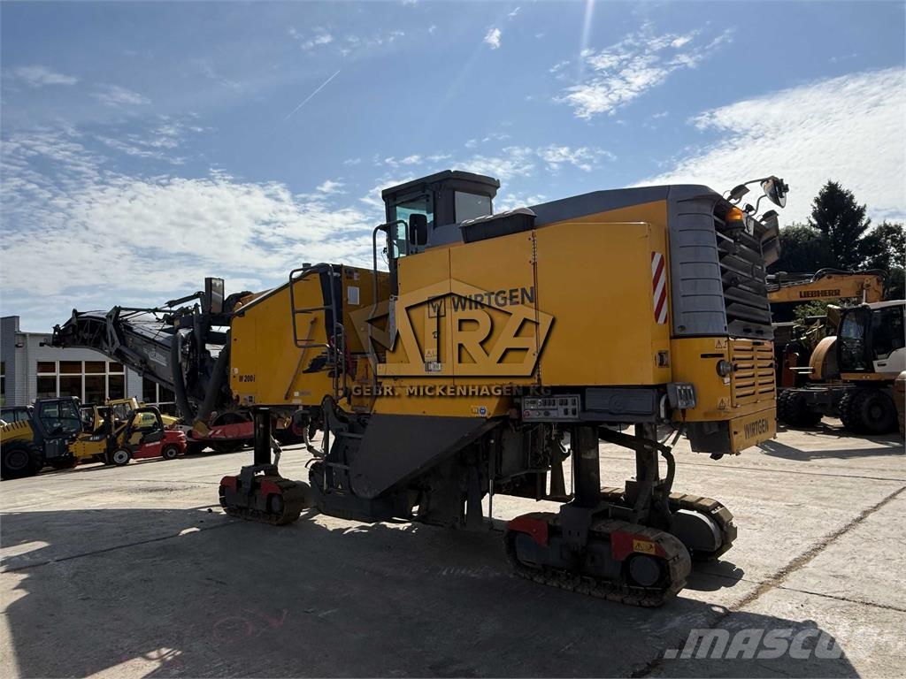Wirtgen W 200i ماكينات الكشط البارد للأسفلت