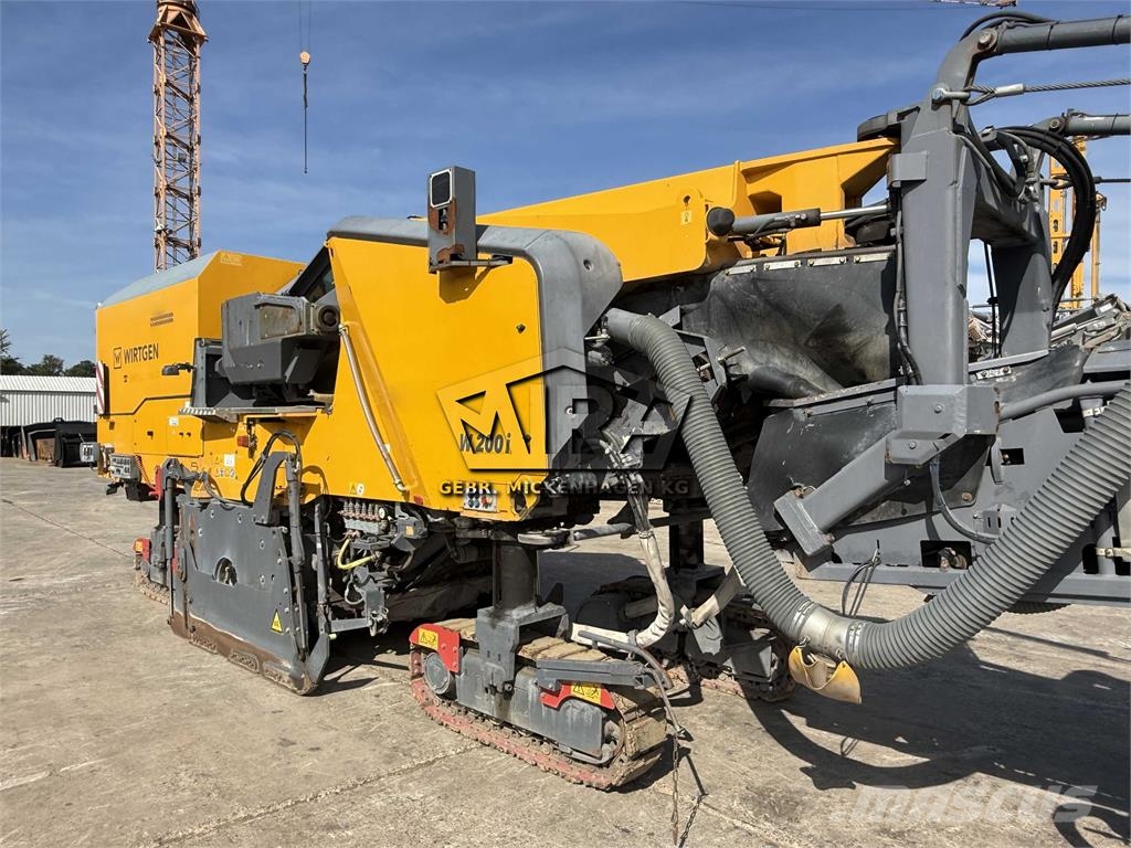 Wirtgen W 200i ماكينات الكشط البارد للأسفلت