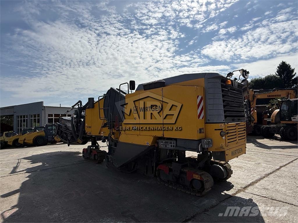 Wirtgen W 200i ماكينات الكشط البارد للأسفلت