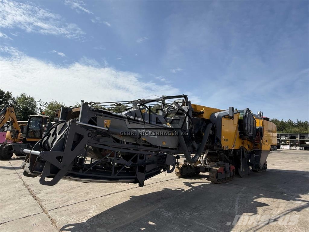 Wirtgen W 200i ماكينات الكشط البارد للأسفلت