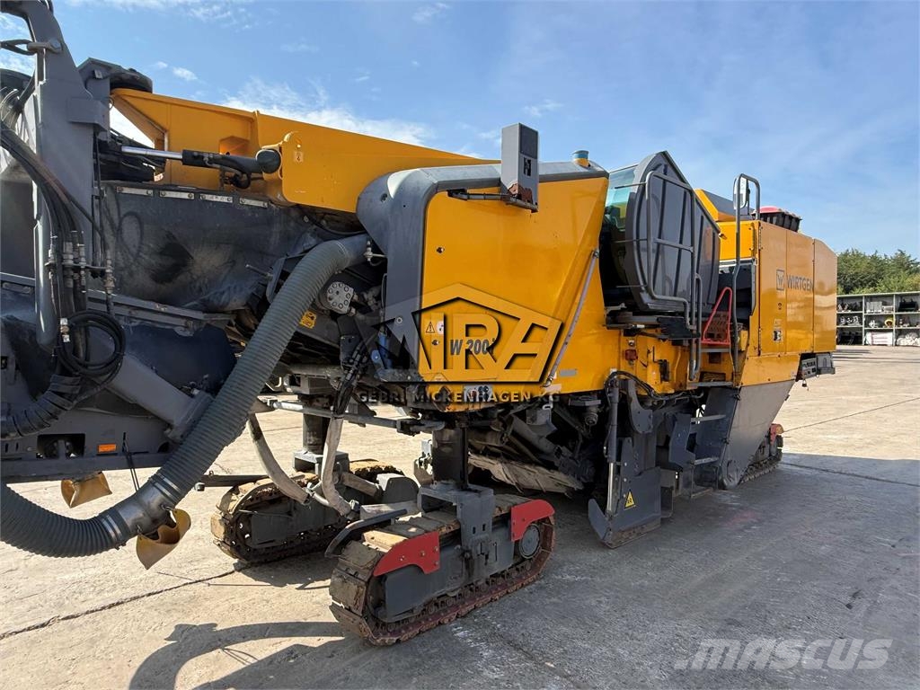Wirtgen W 200i ماكينات الكشط البارد للأسفلت