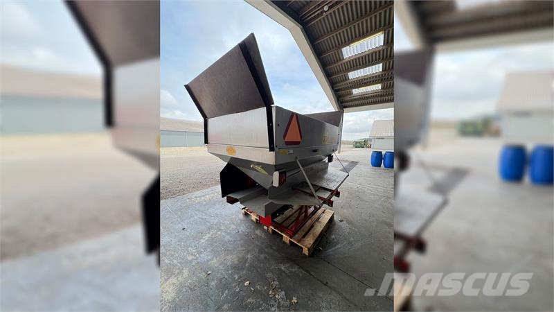 Bredal TX 3000 معدات توزيع السماد العضوي