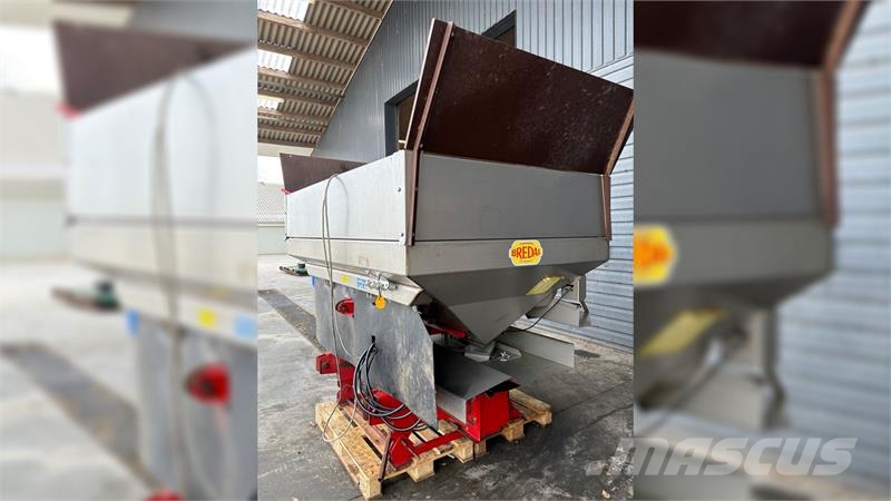 Bredal TX 3000 معدات توزيع السماد العضوي