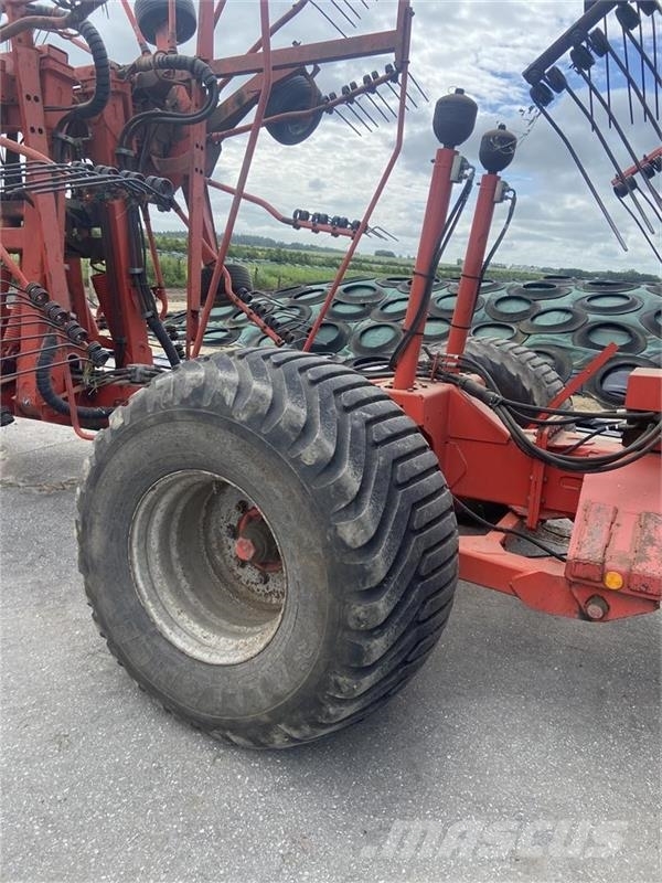 Kuhn GA 15021 Med nyer rive fjedre Pöyhimet ja haravat