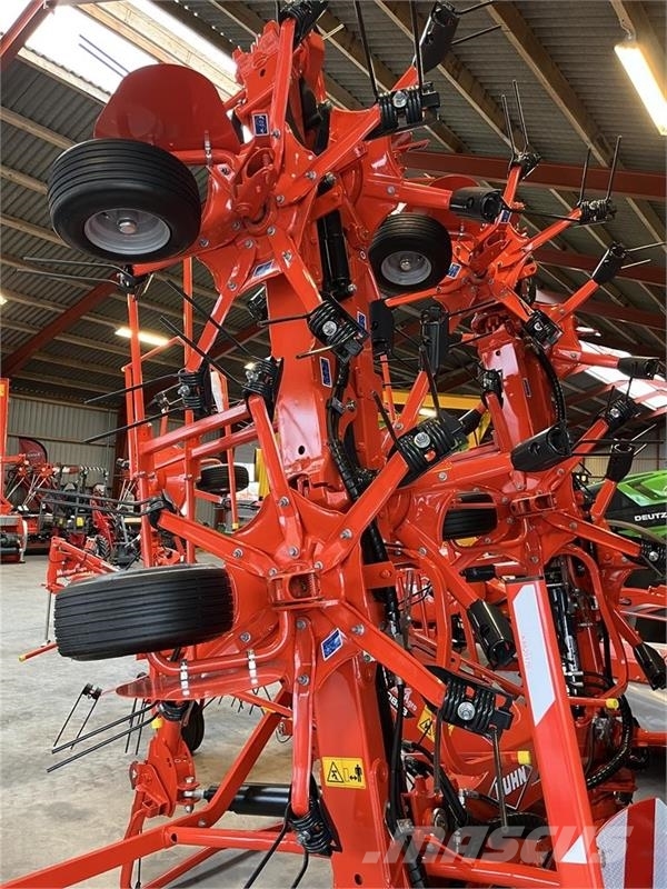 Kuhn GF10803 مكابس وميبسات التبن