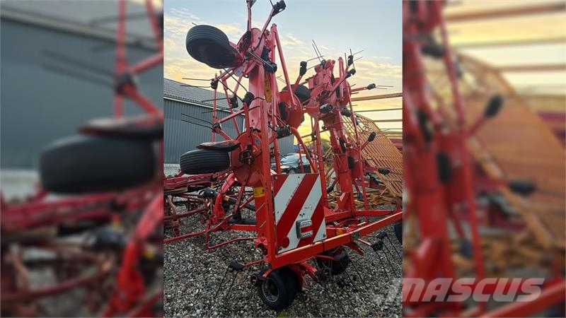 Kuhn Gf8702 مكابس وميبسات التبن