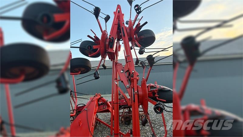 Kuhn Gf8702 مكابس وميبسات التبن
