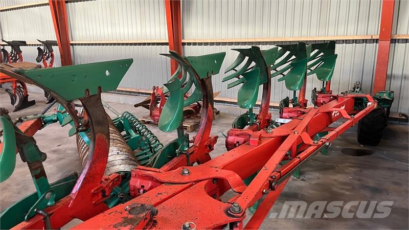 Kverneland EG 100-300-28 6 furet Wentelploegen